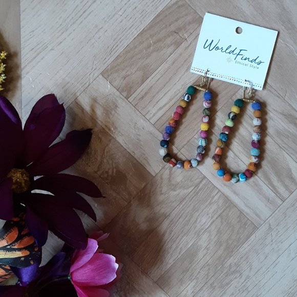 World Finds Kantha Oblong Hoop Bead Earrings - Picture 1 of 3